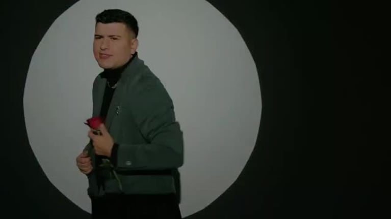 Facu Gutierrez estrenó "Dardos", el hit de la bachata adaptado al tunga tunga