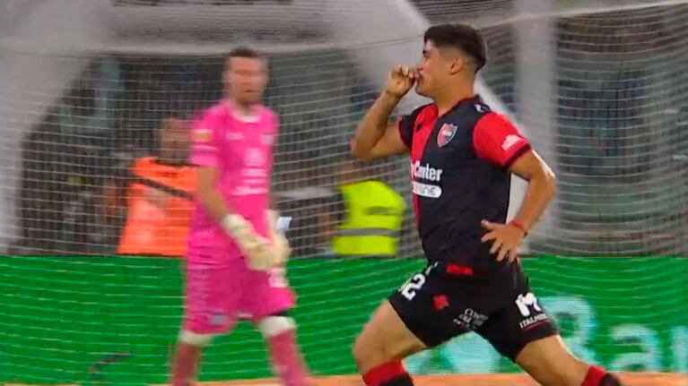 El gol de Juárez para el 2 a 1 de Newell’s ante Talleres