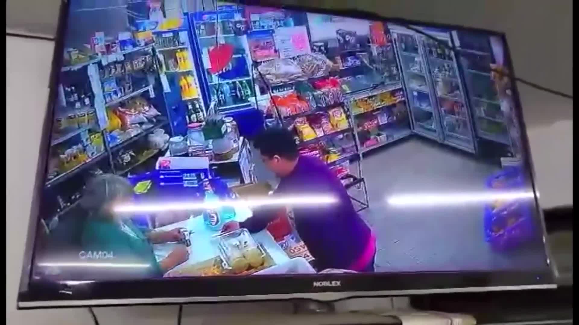 Robó en un kiosco, golpeó a una mujer y huyó corriendo