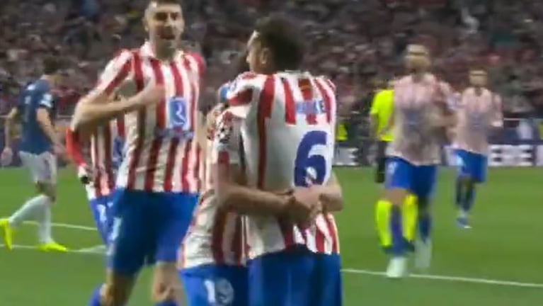 El gol de penal de Julián Álvarez y el 1 a 1 de Atlético de Madrid ante Arsenal por Champions