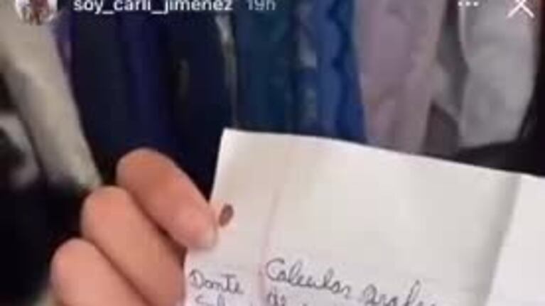 Carli Jiménez hurgó los trajes su papá y se llevó sorpresas