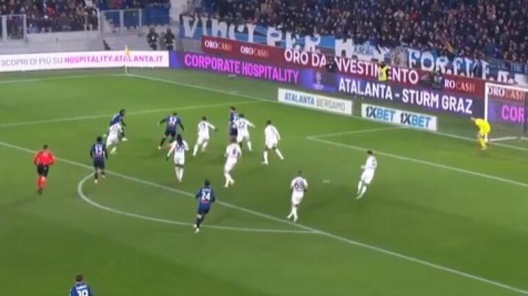 El terrible zapatazo de un ex-Talleres que es furor como el máximo goleador de su liga en Europa