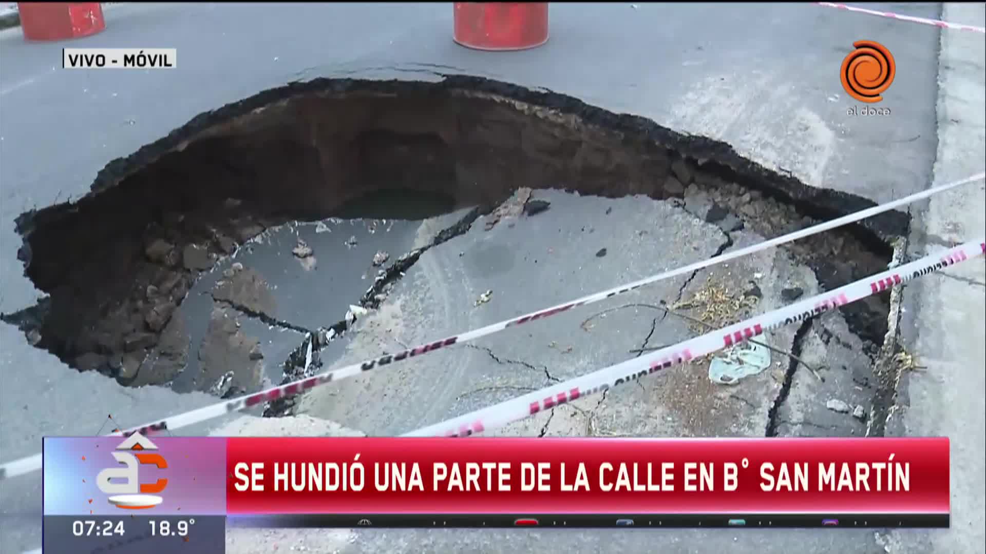 Se rompió un caño cloacal y provocó un bache gigante en barrio San Martín