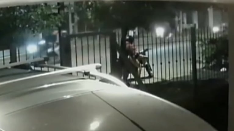 Una horda de motochoros intentó asaltar a una adolescente