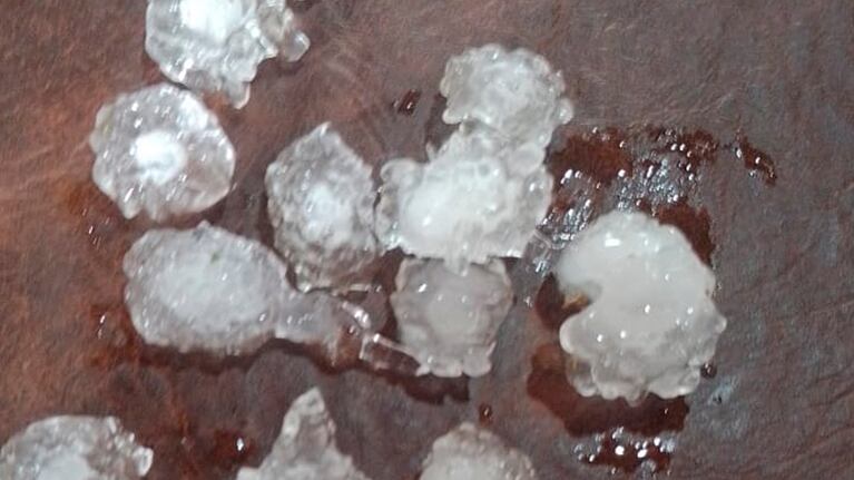 Granizo en Atos Pampa