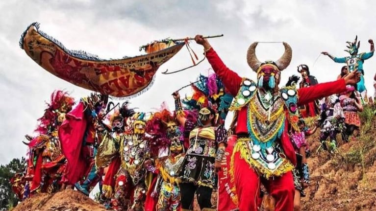 El Doce en el Carnaval de Jujuy: tradición, máscaras y carnavalito
