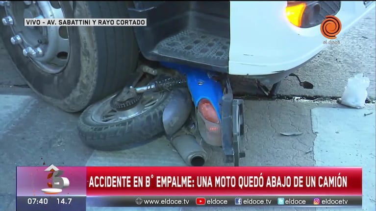 Accidente en barrio Empalme entre una moto y un camión