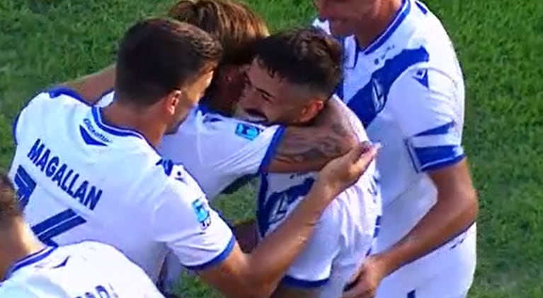 Lanzini aprovechó una floja reacción de Herrera y Vélez se lo igualó a Talleres en Liniers