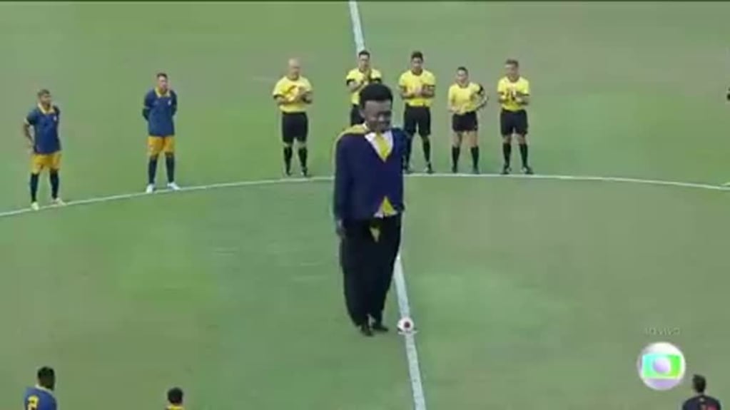 El tributo a Pelé en la final de un torneo en Brasil