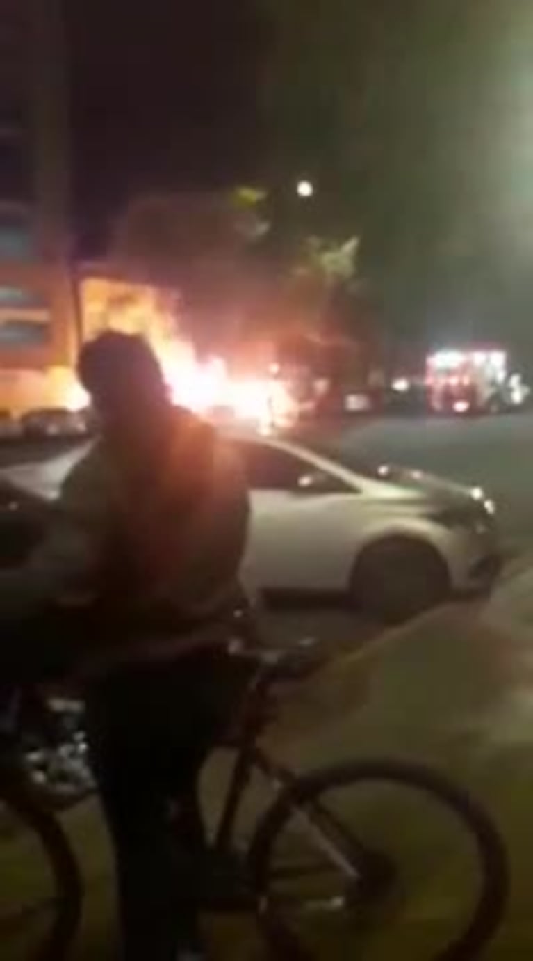Se quemaron cuatro autos en el centro