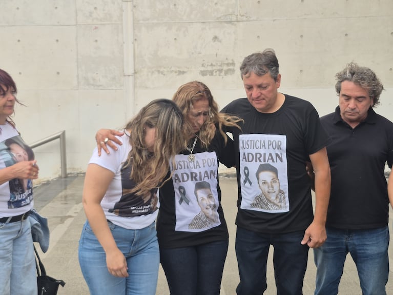 Arranca el juicio por el crimen de Adrián González: el dolor de la familia y el pedido de justicia