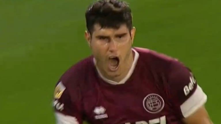El gol de cabeza de Muñoz para el 2 a 1 de Lanús ante Talleres