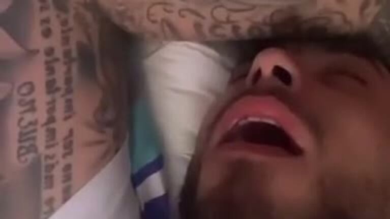 Rocío Pardo se divierte viendo a Ulises dormir