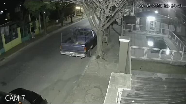 Entraron como si fuera su casa y robaron una moto