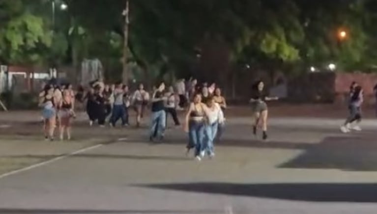 Abrieron las puertas del Kempes y la gente que se quedó afuera entró a ver a Shakira