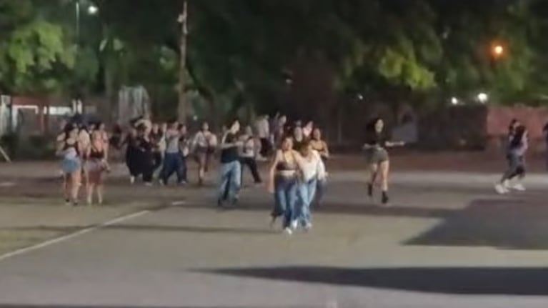 Abrieron las puertas del Kempes y la gente que estaba afuera entró a ver a Shakira