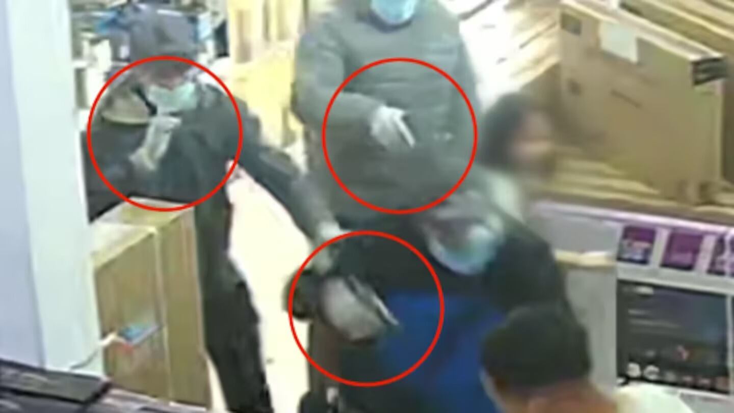  Delincuentes asaltaron un comercio a mano armada y le apuntaron a una nena