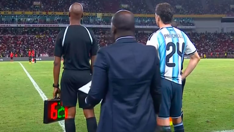 El debut del cordobés Panichelli en la Selección reemplazando a Messi