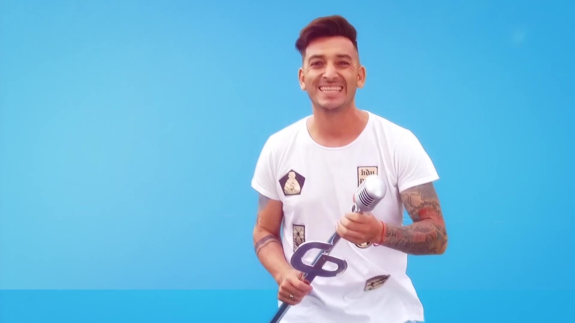 "Celular", Carlitos Ponce y Peluca