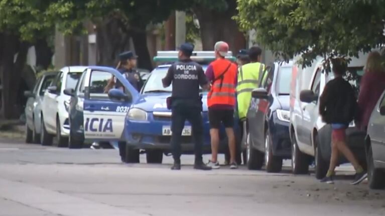 “Naran-barras”: el operativo y la opinión de los fanáticos de Luis Miguel en Instituto