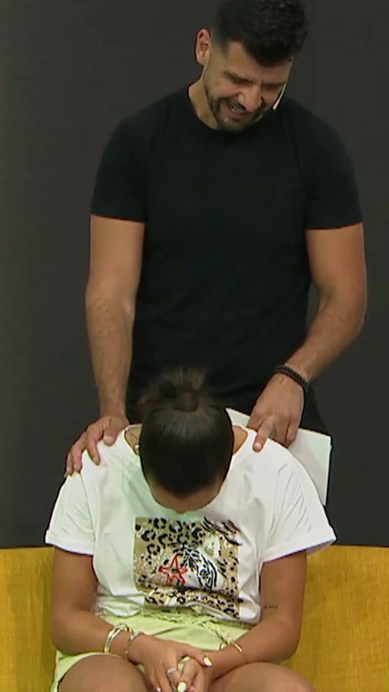 Increíble: la hipnotizaron y no pudo leer