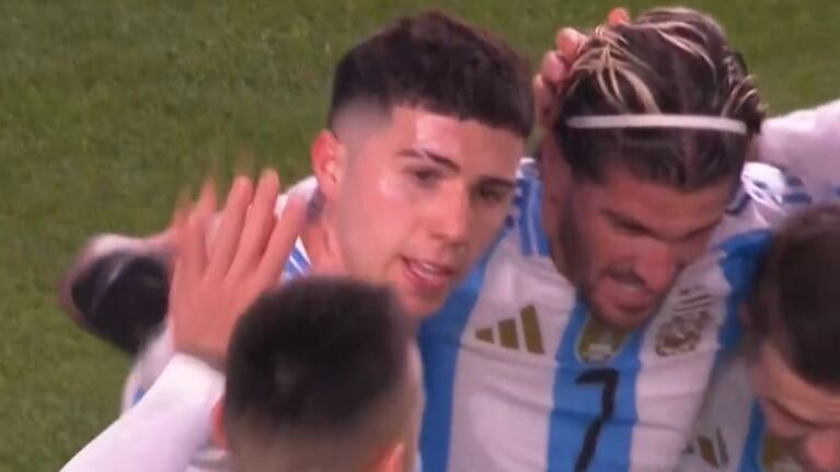El gol de Enzo Fernández para el 2 a 0 de Argentina ante El Salvador
