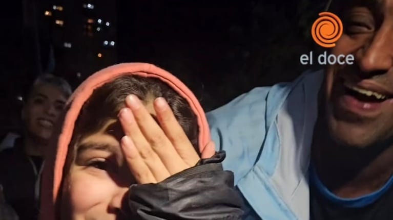 Las lágrimas de una mini hincha pirata