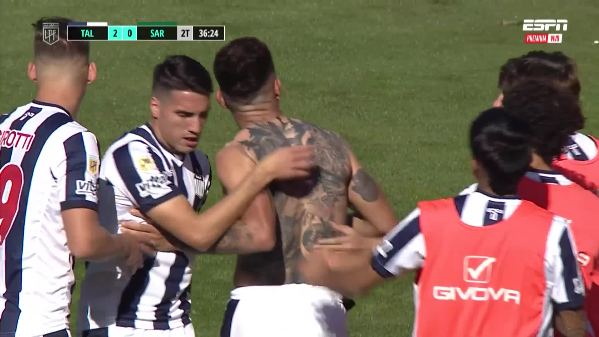 Enzo Díaz y el 2-0 de Talleres ante Sarmiento