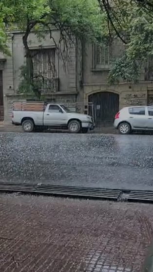 Una granizada repentina sorprendió en Nueva Córdoba