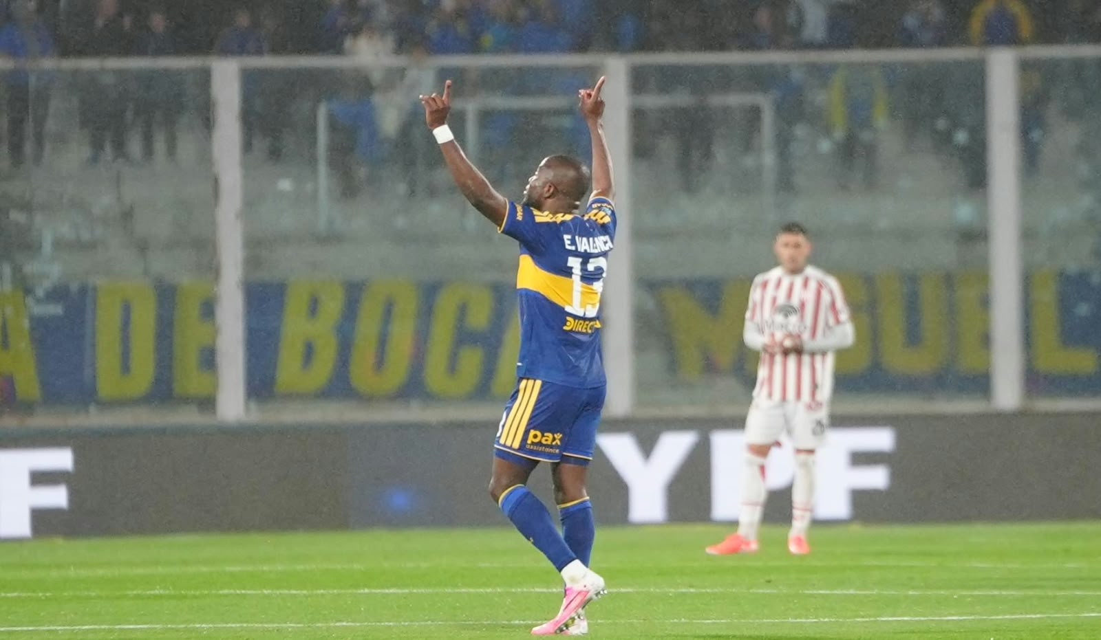 El blooper de Ledesma con Alarcón y el gol de Valencia para el 1 a 1 de Boca ante Instituto
