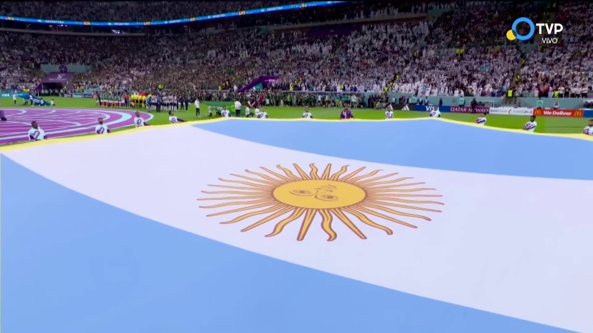 Así fue la entrada y el himno de Argentina