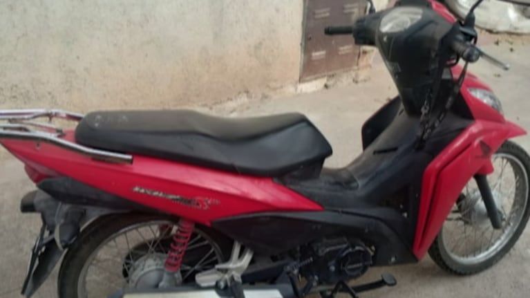 La arrastraron 30 metros para robarle la moto en Córdoba: “Es lamentable lo que está pasando”