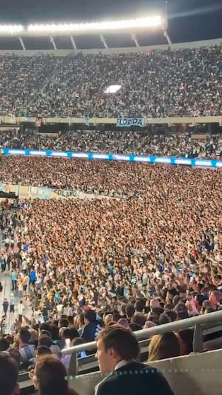“Chiqui Tapia botón”: el cántico en la despedida de Messi