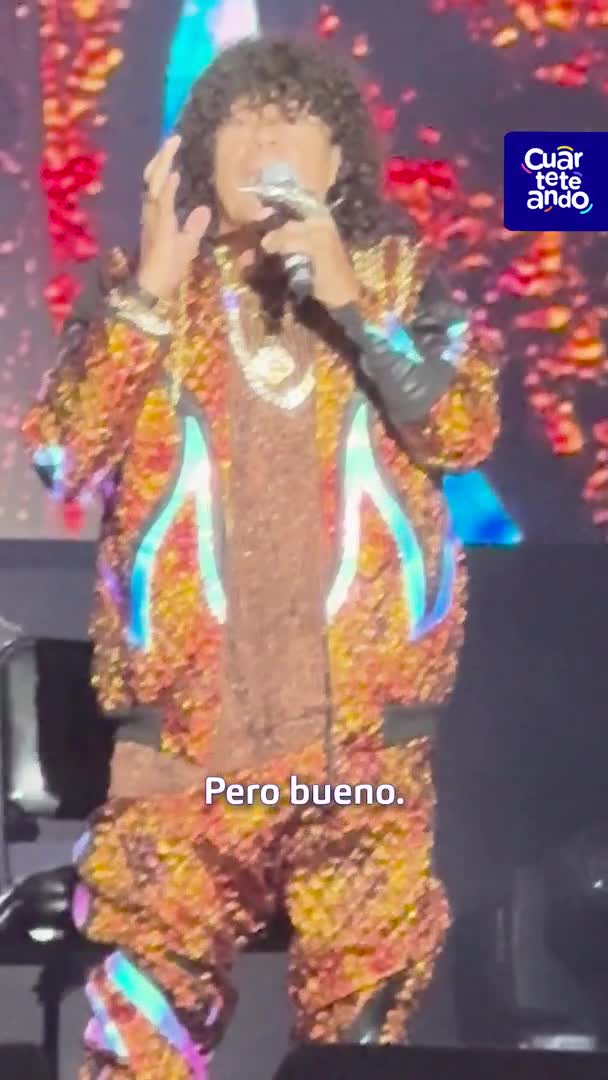 La Mona Jiménez tuvo que realizar su baile sentado por un esguince en su pie 