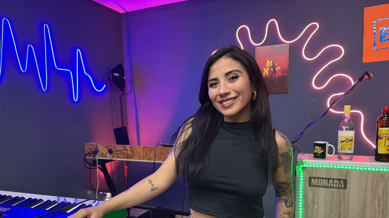 A días de su debut como solista, Lourdes Montiel habló de su salida de Vacomoloko