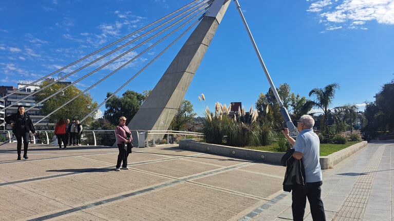 Finde XXL para algunos: cómo está el turismo en Carlos Paz y los precios para comer y pasear