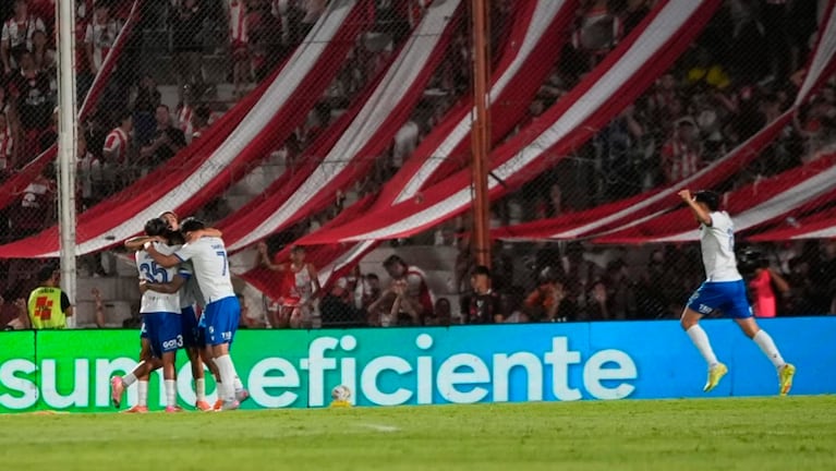 El gol de Tobías Andrada y el 1 a 0 de Vélez ante Instituto en el final del partido