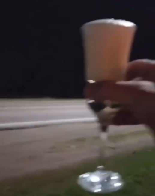 El curioso festejo de un santafesino por la condena a Cristina Kirchner