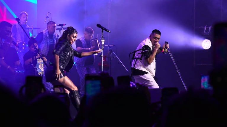 Fiesta y emoción: el nuevo enganchado de La Banda de Carlitos y Euge Quevedo