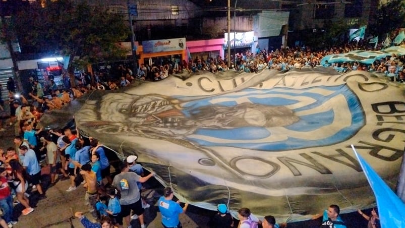 Caravana por las calles de Alberdi