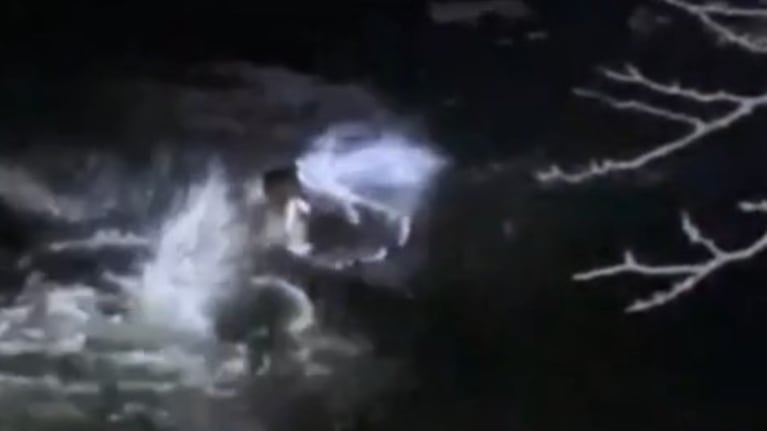 El rescate de un adolescente en el río de Cosquín