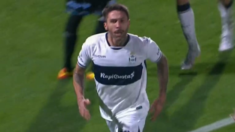 El gol de Lucas Castro y el 1 a 0 de Gimnasia ante Belgrano en Alberdi