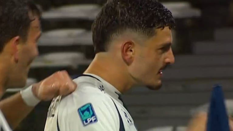 Golazo de Álvarez Martínez para el 1-0 de Talleres a Unión