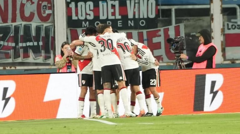 El golazo de Galván y el 1 a 0 de River ante Belgrano