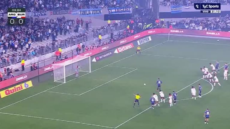 El gol de penal de Lautaro Martínez