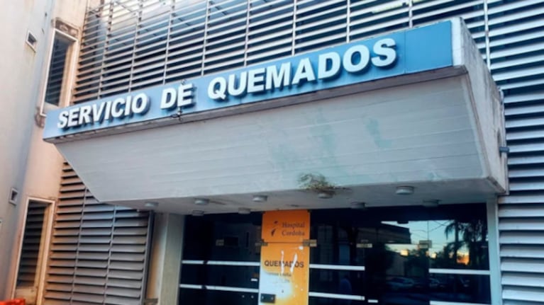 El doloroso pedido de ayuda de la hija mayor de la mujer quemada con ácido por su ex