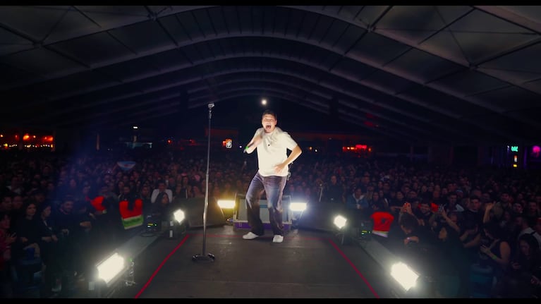 Los Herrera presentaron su nuevo enganchado grabado en vivo