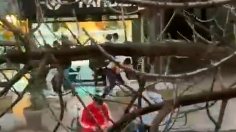 Ataque a la joyería durante los disturbios