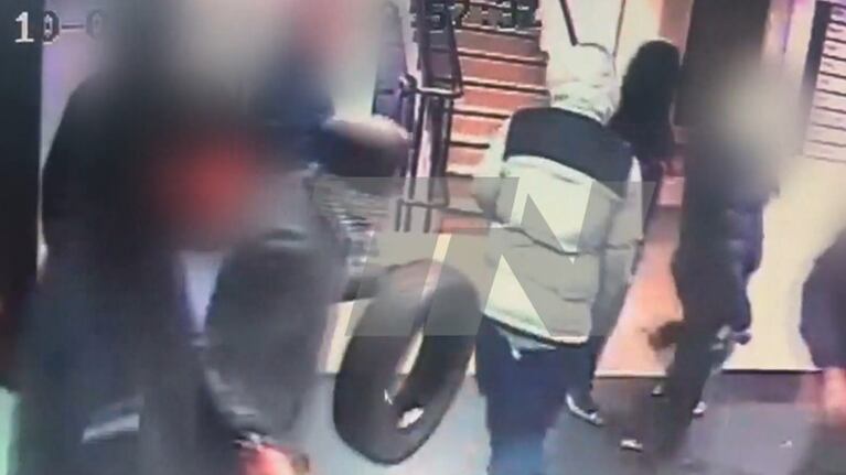 El violento ataque de militantes K a TN y eltrece en Buenos Aires tras la condena a Cristina