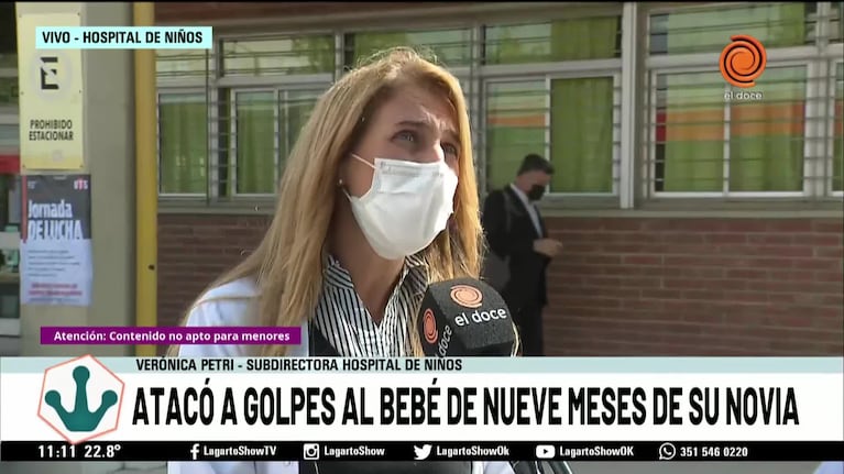 El bebé golpeado tiene hematomas en el cráneo, cuello y espalda